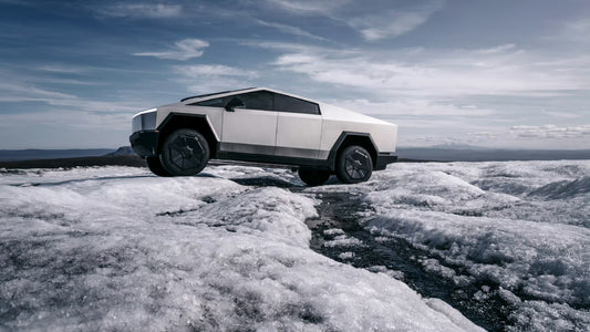 Cybertruck-on-ice-sheet